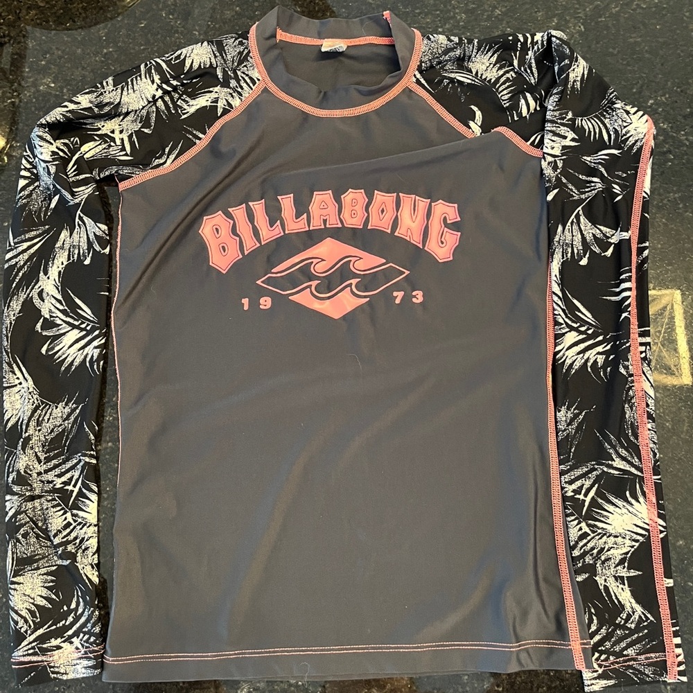 Billabong swimsuit Size Medium
